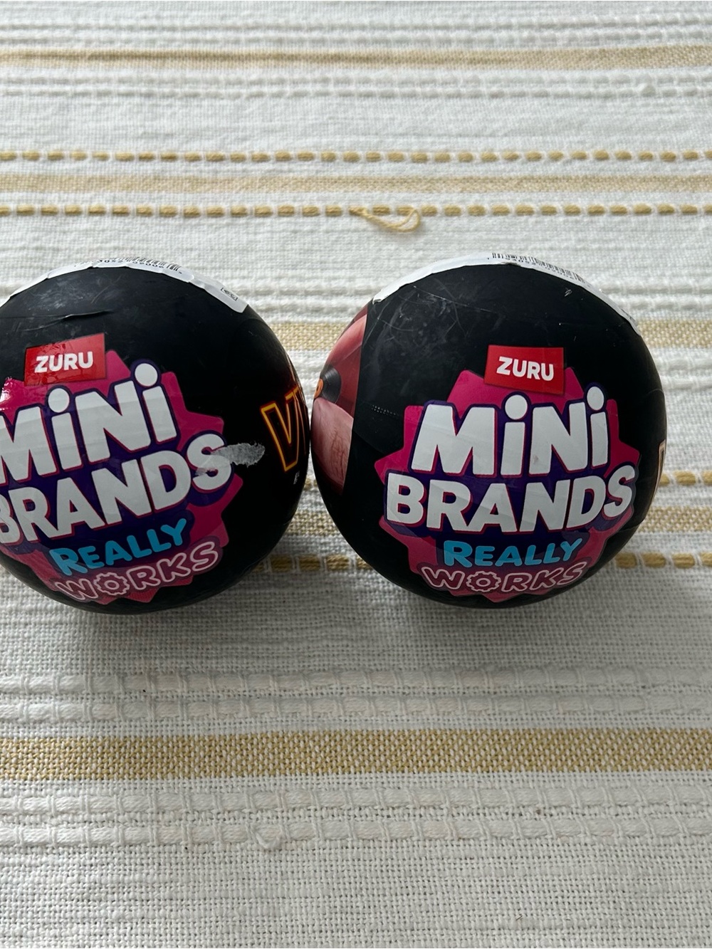ZURU Mini Brands Really Works Surprise Ball - Black